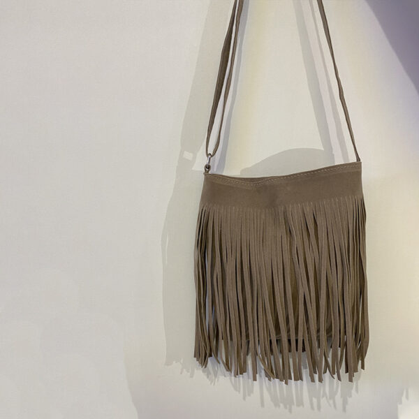 Artistic Tassel Simple And Popular Shoulder Bag - Image 6