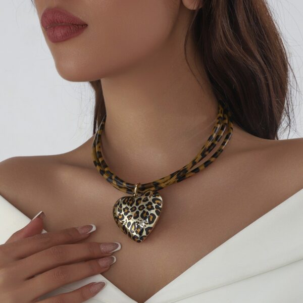 Love Leopard Pendant Multi-layer Leather String Necklace - Image 6